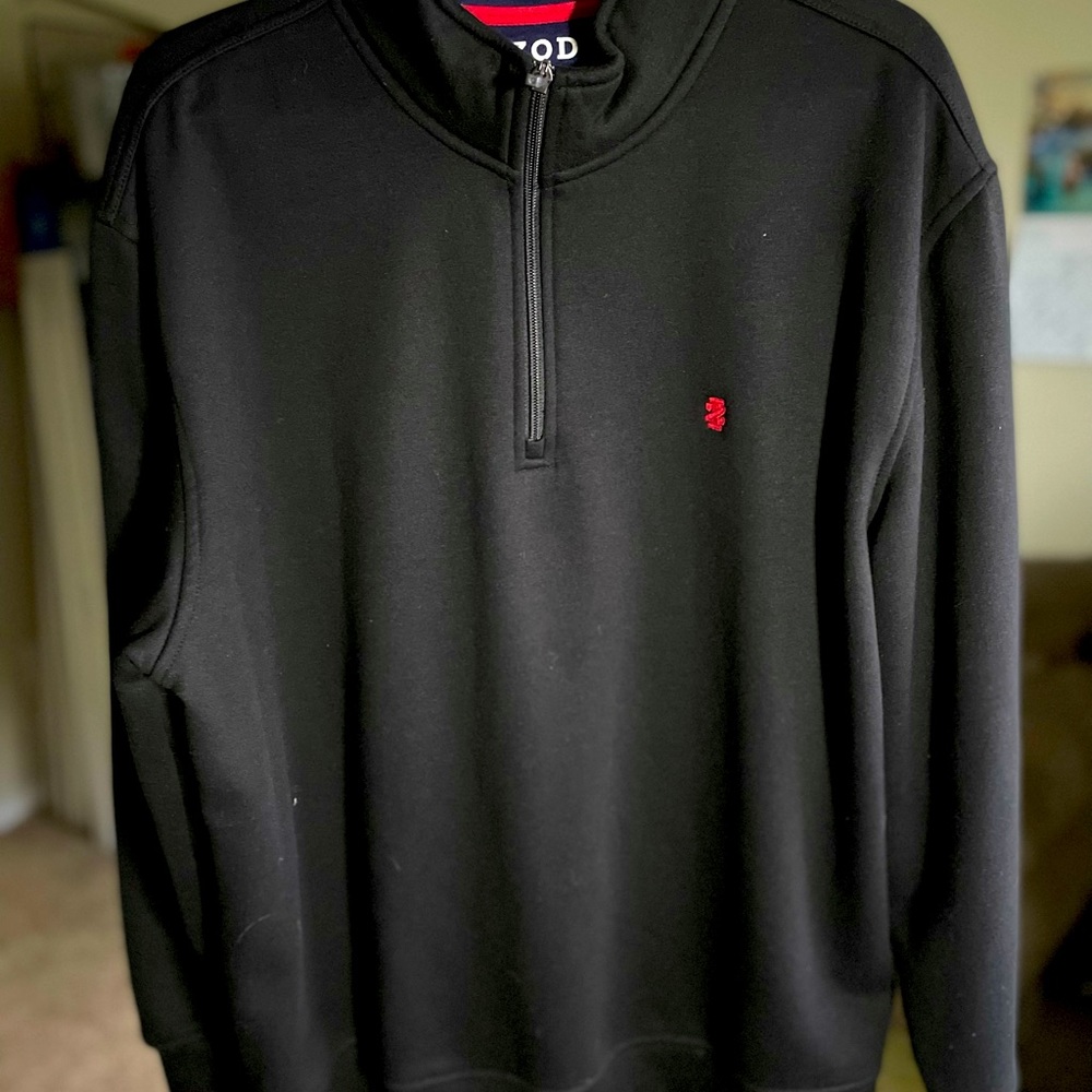 IZOD Advantage Performance black sweatshirt